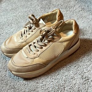 Zara beige sneakers